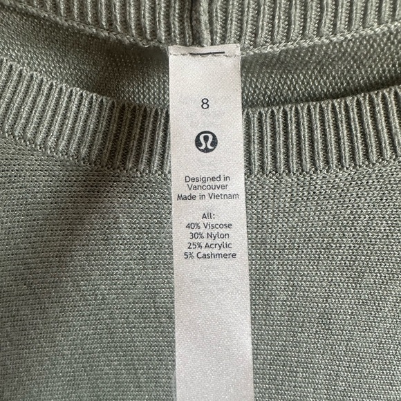 Lululemon Cashmere Knit Pullover Crew Neck Sweater Heathered Green Fern Size 8 - Picture 6 of 7